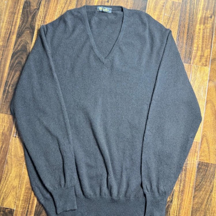 Loro  Piana Cashmere Sweater
