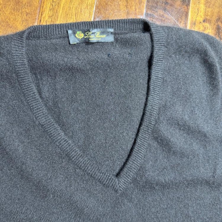 Loro  Piana Cashmere Sweater