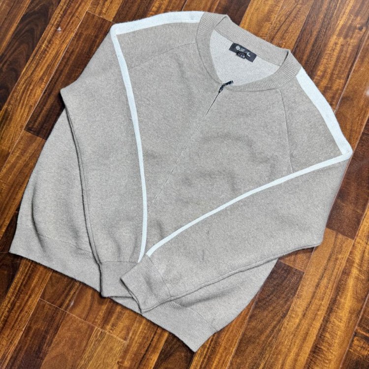 Loro Piana 100% Cashmere