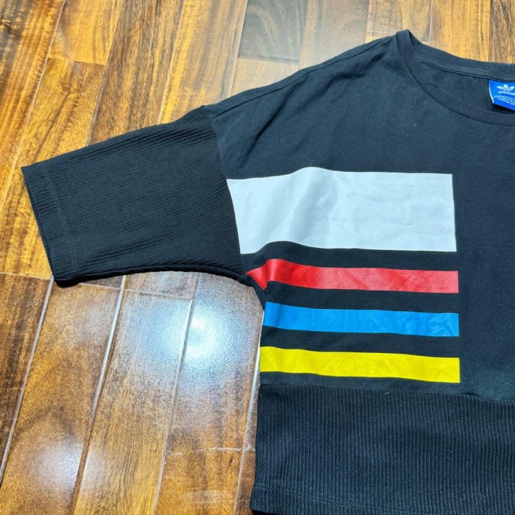 Adidas  Cropped Sweater