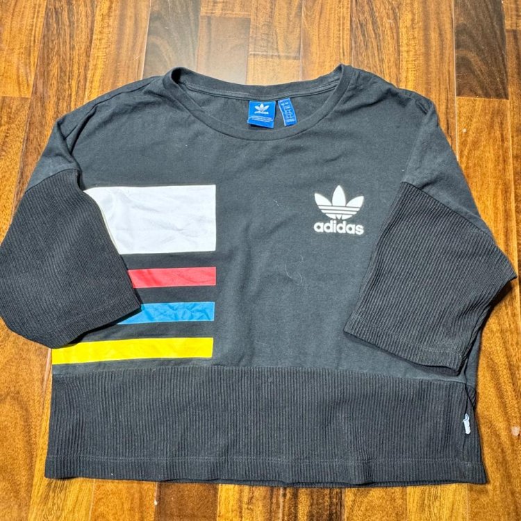 Adidas  Cropped Sweater