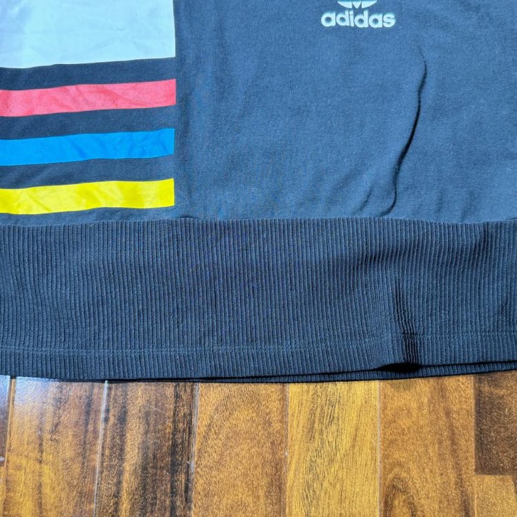 Adidas  Cropped Sweater