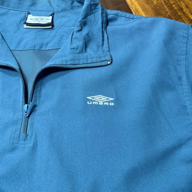 UMBRO WINDBREAKER