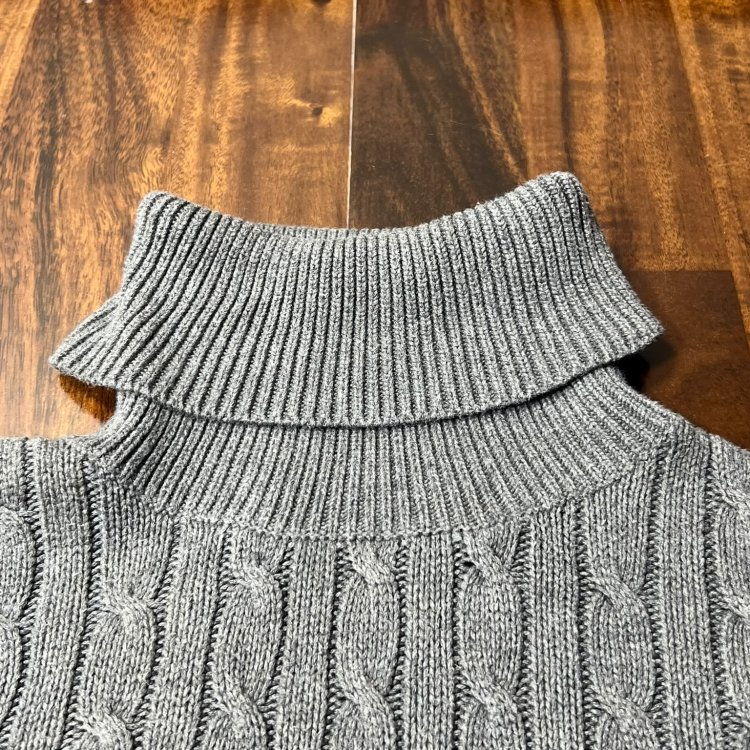 Ralph Lauren Cable Knit Sweater Size M