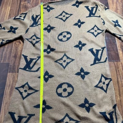 Louis Vuitton LV Monogram Jacquard Knit Sweater | Tan/Navy | Size L | 52cm P2P | 64cm Length
